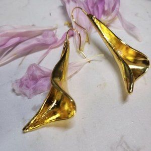 Gold?color handmade earrings floral design natural freshwater pearls